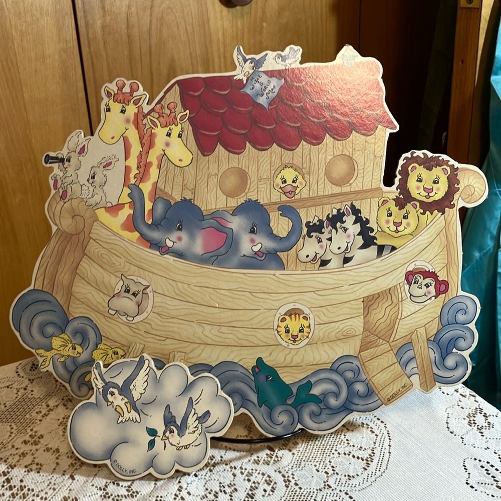 Sturdy Cardboard Noah’s Ark Wall Hanging